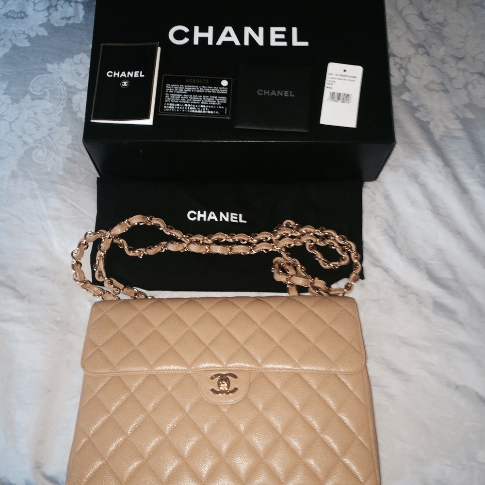 Chanel Maxi  caviar Beige 2.55